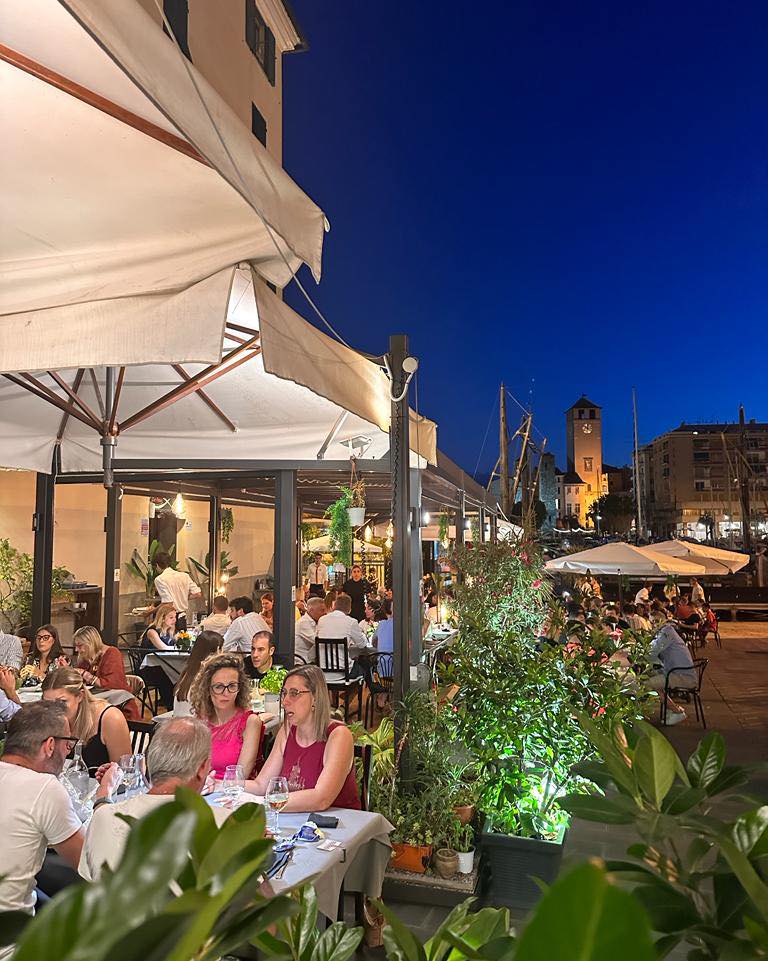 358477705_6278399998946691_4907250554811553447_n